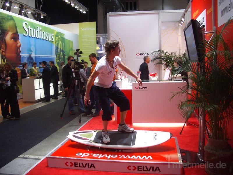 Simulatoren mieten & vermieten - Multimedia Surf Simulator mit Software Branding!!! (Surfsimulator ) in Neukirchen-Vluyn