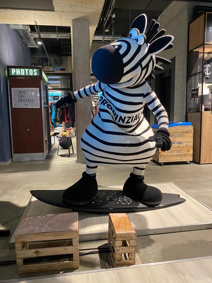 Simulatoren mieten & vermieten - Multimedia Surf Simulator mit Software Branding!!! (Surfsimulator ) in Neukirchen-Vluyn