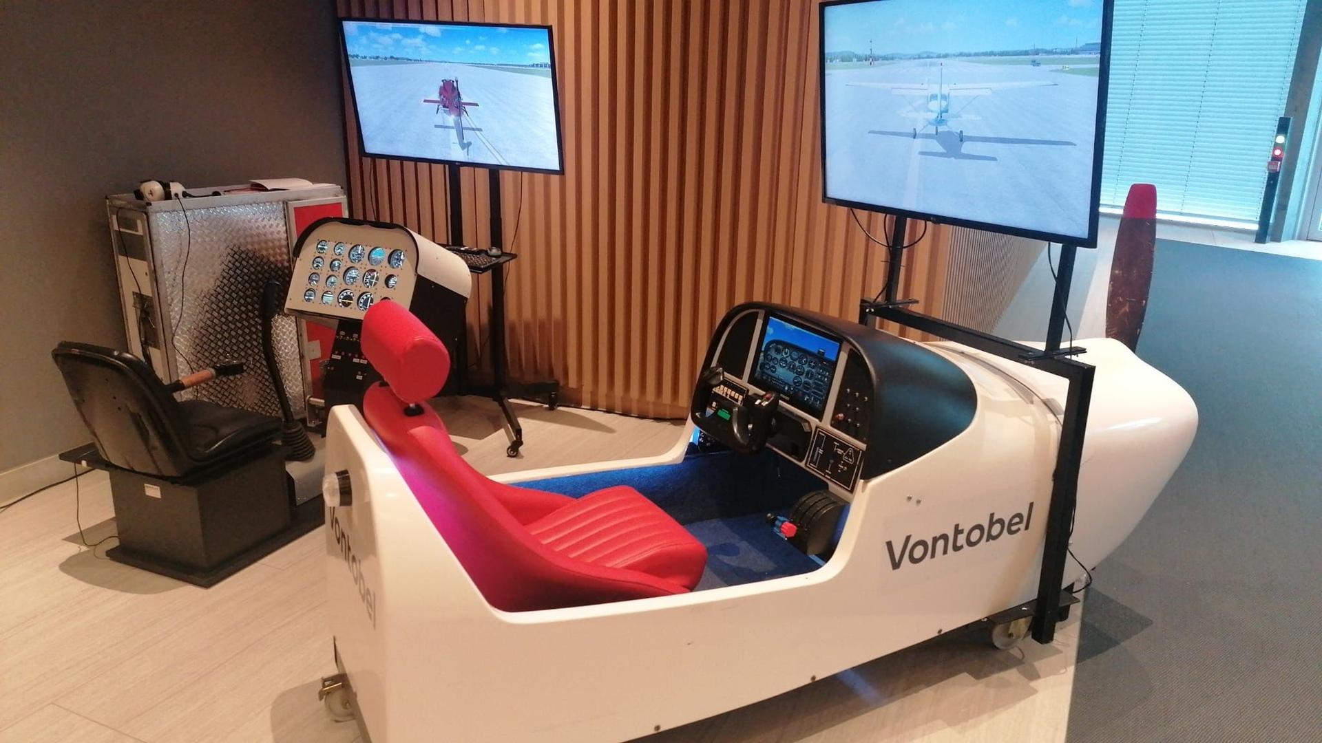 Simulatoren mieten & vermieten - Flug Simulator, Flugsimulator, Flugsimulation auch mit VR Brille (HTC Vive) Virtual Reality verfügbar! in Neukirchen-Vluyn