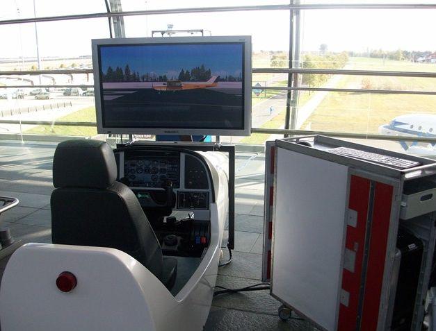 Simulatoren mieten & vermieten - Flug Simulator, Flugsimulator, Flugsimulation auch mit VR Brille (HTC Vive) Virtual Reality verfügbar! in Neukirchen-Vluyn