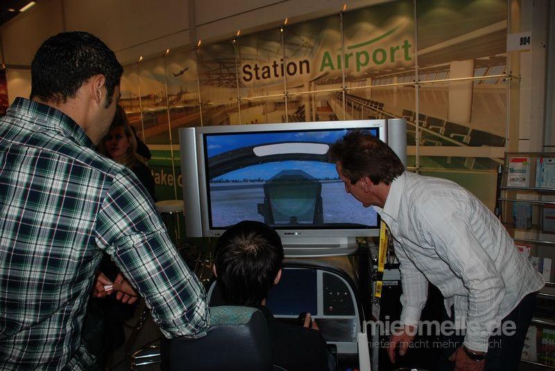 Simulatoren mieten & vermieten - Flug Simulator, Flugsimulator, Flugsimulation auch mit VR Brille (HTC Vive) Virtual Reality verfügbar! in Neukirchen-Vluyn