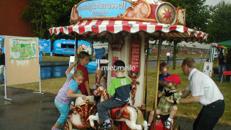 Mini Kinderkarussell Nostalgie Pferdchenkarussell
