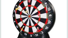 Vermietung Spielgeräte - "Aufblasbare Riesendartsc