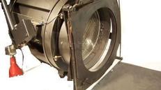 Stufenlinse / Theaterscheinwerfer 2kW Delschaft