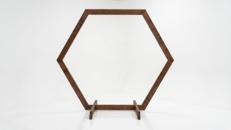 Traubogen mieten – Hexagon aus Holz (XXL 220x250 cm) – Boho & Vintage Hochzeit