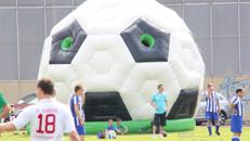 Riesen Fußball Hüpfburg 6 x 6 Meter