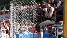 Dunk the Clown, Ab ins Fass Verleih, Vermietung