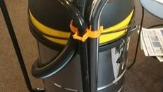 Nasssauger mit 4000 Watt und 3 Motoren