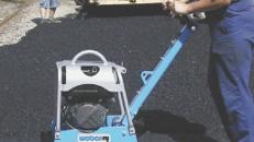 Rüttelplatte, Rüttler, 103 kg reversierbar (Vorwärts- als auch Rückwärtslaufend)