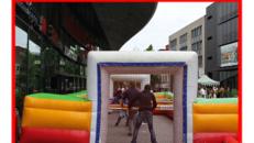 Menschenkicker XXL (Der lebende Tischkicker)