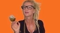 COMEDY KELLNERIN Lucille läßt Ihre private Feier oder Ihren geschäftlichen Event zu einer Show eines besonderen, gastronomischen Erlebisses werden!!
