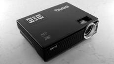 Tageslichtbeamer 2200 ANSI Beamer Full-HD HDTV BenQ HDMI DVI VGA S-Video mieten Vermietung in Berlin Hamburg Köln, München, Stuttgart, Essen, Bremen, Hannover - deutschlandweit