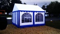 Pavillon 3 x 3 x 2,5 m / Stoff / Blau / inkl. Auf- und Abbau auf Rasen / mit Multifunktionsboden