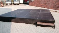 Bühne 4m x 4m x 40cm mit Treppe inkl. Auf und Abbau