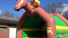 Hüpfburg Cowboy/ Hüpfkissen mit Betreuer
