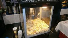 Popcorn Maschine / Popcorn / Popcorn Maker / Fun Food / Party Food / Popcorn Automat / Süßigkeiten