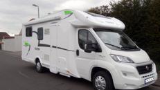 Wohnmobil bis 4 Personen, AHK, Hubbett, Backofen, Solar, SAT