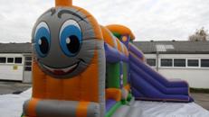 Lokomotive – Spiellandschaft / Spielstation / Hüpfburg
