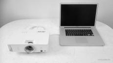 Beamer für apple MacBook Air sowie MBP oder Mac Mini und Mac Pro apple TV iMac mieten Vermietung Verleih Berlin Hamburg Köln München Frankfurt Stuttgart Leipzig