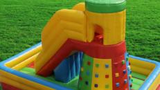Kletterturm mit Rutsche als Hüpfburg! Toller Kletterspaß aus Neumünster. Unser neues Eventmodul für den Verleih. Geeignet für Kinder in Hamburg und rund um Schleswig-Holstein