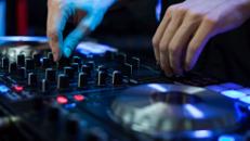 DJ, DJ Komplettpakete, Licht + Ton + DJ, Hochzeit, Geburtstag, Firmenevent und mehr