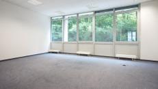 Renovierte Büros mit Teeküche im modernen Sirius Office Center Neuss