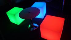 LED-Möbel | Lounge-Möbel | LED Sitzelemente | LED-Module | Bar, Theke, LED