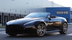 Aston Martin V8 Vantage S Roadster mieten, auch als Gutschein. Von Ihrem Sportwagenexperten ECC-RENT