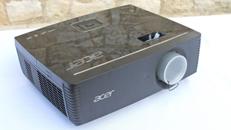 Beamer Projektor Acer P7215 mit 6000 ANSI Lumen