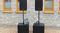 Beschallungsanlage Musikanlage PA-Anlage Tonanlage für Events mit Mischpult und PC-Anschluss-Kabel