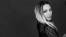 Preisgünstig *** LEILA *** Stripperin mit Herz