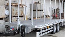 Tandem-Tieflader mit Auffahrrampe / LKW Anhänger / Baumaschinenanhänger
