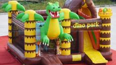 Hüpfburg Multiplay Löwe und DIno