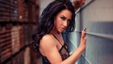 Sexy Stripperin Leandra ★ ★ ★ Suchtgefahr