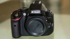 Nikon D5100 Kamera mit Sigma 18-200mm 3.5-5.6 Objektiv