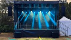 Mobile Trailerbühne – effiziente Bühnenlösung für Tages-Events