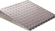 Aluminium Rampe 2m breit – Bühne