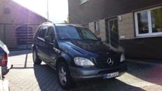 Mercedes ML m. Anhängekupplung 3.5t - Jeep Allrad