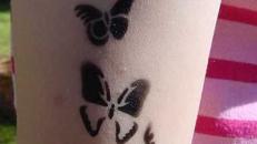 AIRBRUSH TATTOOS FÜR IHRE VERANSTALTUNG