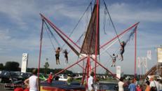 Bungee-Trampolin inkl. 2 Eventbetreuer (6 Std.)