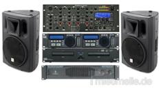 Musikanlage mit Doppel-CD Player + SD-Karenspieler