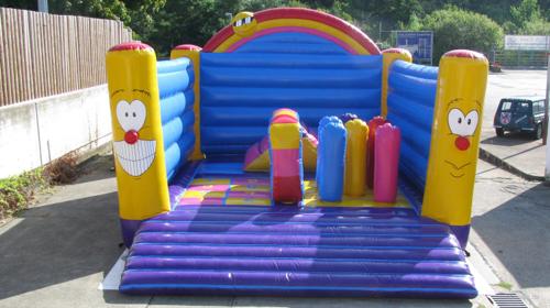 Hüpfburg 6,0 x 7,0 Multiplay Tobekissen