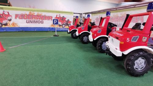 Feuerwehr-Tret-Unimog-Parcours mieten