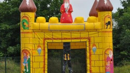 Hüpfburg Merlin - Zauberer mieten