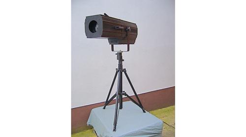 Verfolger Moonlight 575W, Scheinwerfer inkl Stativ