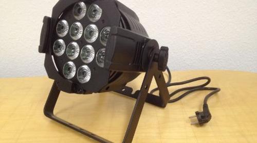 Tour LED CAMEO 12 x 12W UV Studio PAR Scheinwerfer