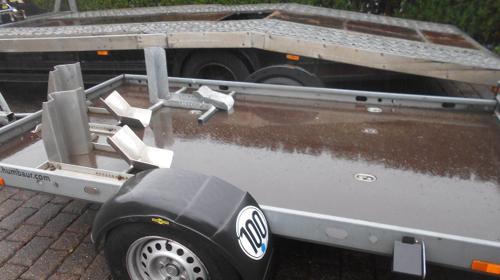 Motorradanhänger für drei grosse Motorräder