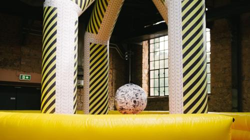 Wrecking Ball / Pendelball / Swing Off / Riesenpendel / Hüpfburg / Menschenkegel