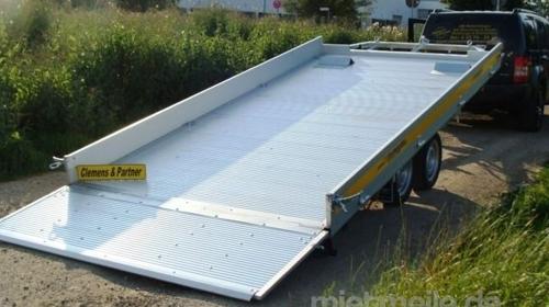 STUFFI 21 (Doppelachser)  Hochlader 3.500 kg kippbar / doppelachser mit durchgehender Laderampe, Aluprofilboden mit Anfahrschutz, Windenstand mit Seilwinde für Gabelstapler und Dre