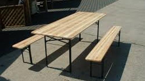 Bierzeltgarnituren 2,20m Lang und mit 0.70m breiten Tisch